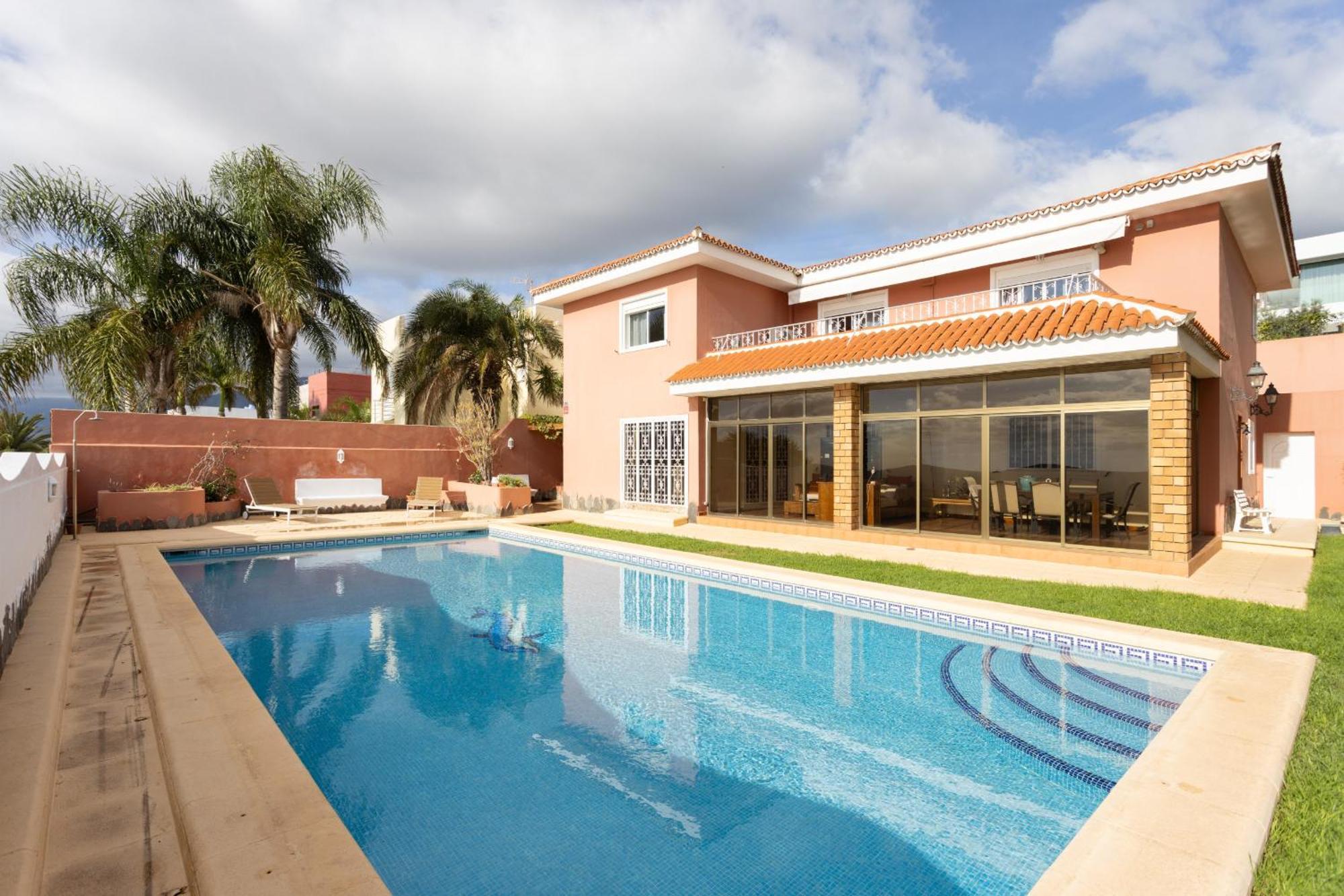One & Only Sports And Relax Villa Heated Pool By Eden Rentals Tabaiba Exterior photo